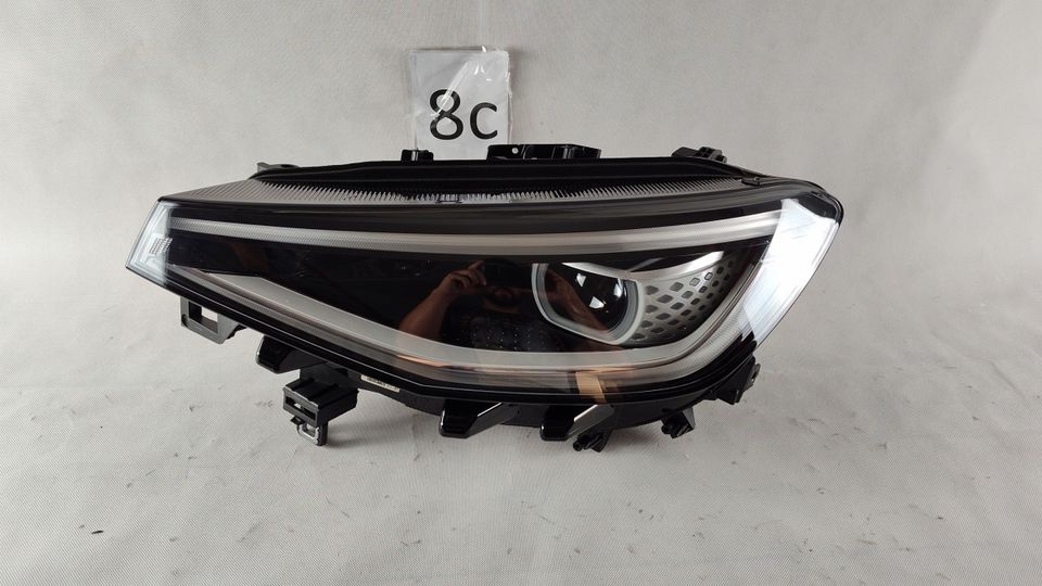 VW ID4 ID.4 FULL LED MATRIX SCHEINWERFER 11B941035  LINKS  TOP !! in Neu-Isenburg