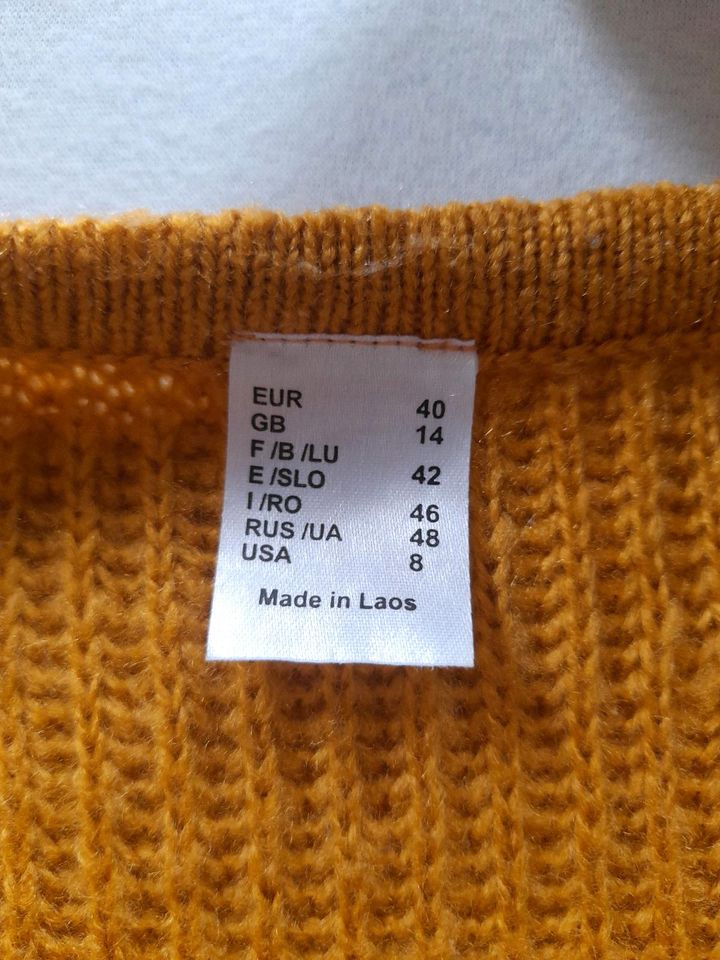 Strickjacke AproductZ Gr. 40 in Coesfeld