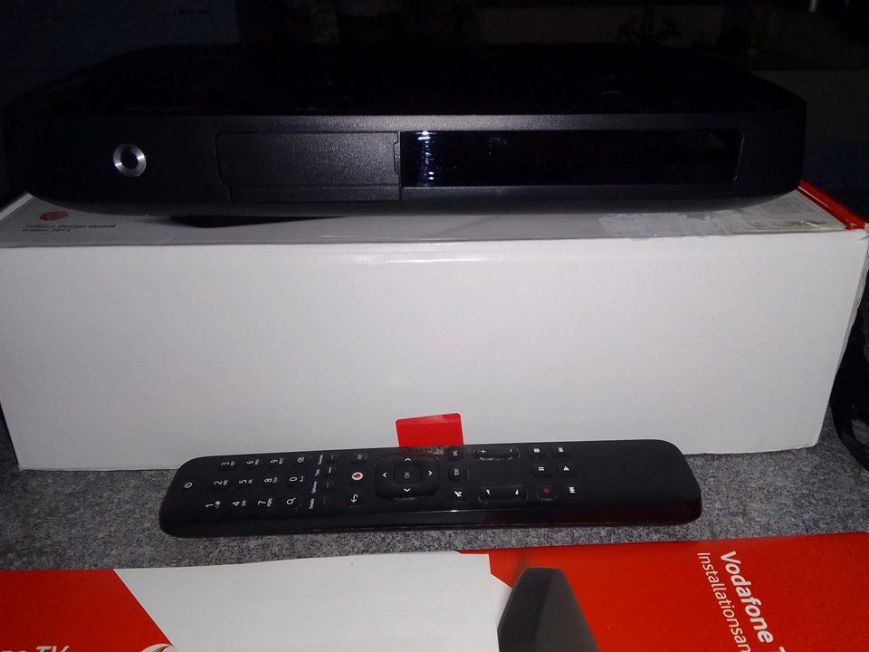 Vodafone TV Center 2000 Receiver in Duisburg