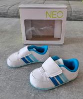 Adidas Baby Schuhe/ Zwillingspärchen Sachsen-Anhalt - Staßfurt Vorschau