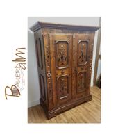 Voglauer Anno 1700 braun antik Schrank Bauernschrank 1099€* Hessen - Fulda Vorschau