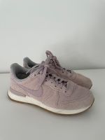 NIKE Internationalist rosa 36,5 Sneaker Leder Turnschuhe grau Top Rheinland-Pfalz - Vallendar Vorschau