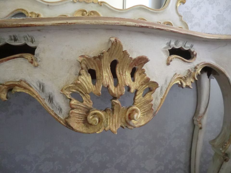 Schlafzimmer im Barock Stil, 14-teilig, weiß in Vaterstetten