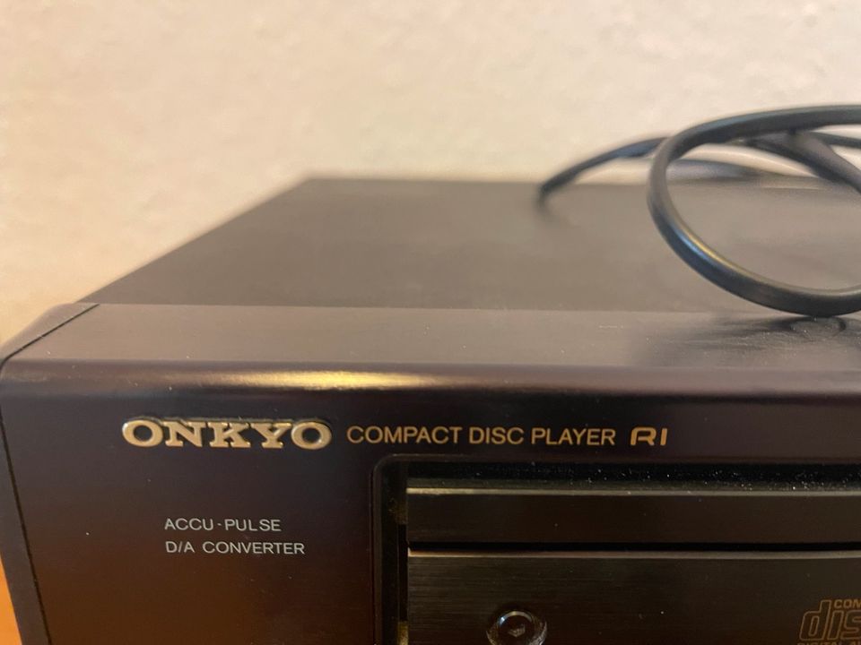 ONKYO, DX-6810, CD Player, schwarz in Bremen