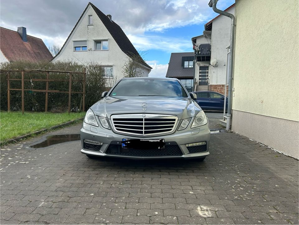 Mercedes Benz E220 Blueefficiency E63 AMG-Paket in Lollar