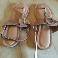 Tommy Hilfiger Zehensandale Gr. 7,5 M, top Zustand Baden-Württemberg - Ilsfeld Vorschau