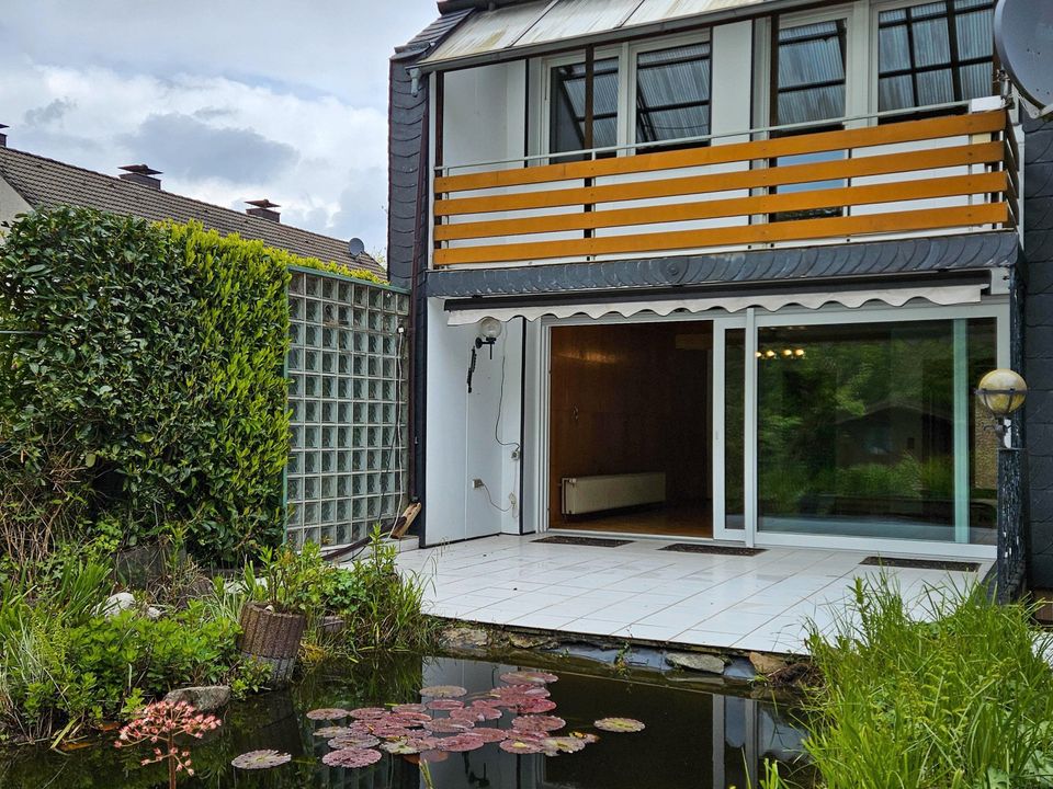 Raumwunder: Reihenendhaus mit Garten, Balkon und Garage für die Familie! in Bochum