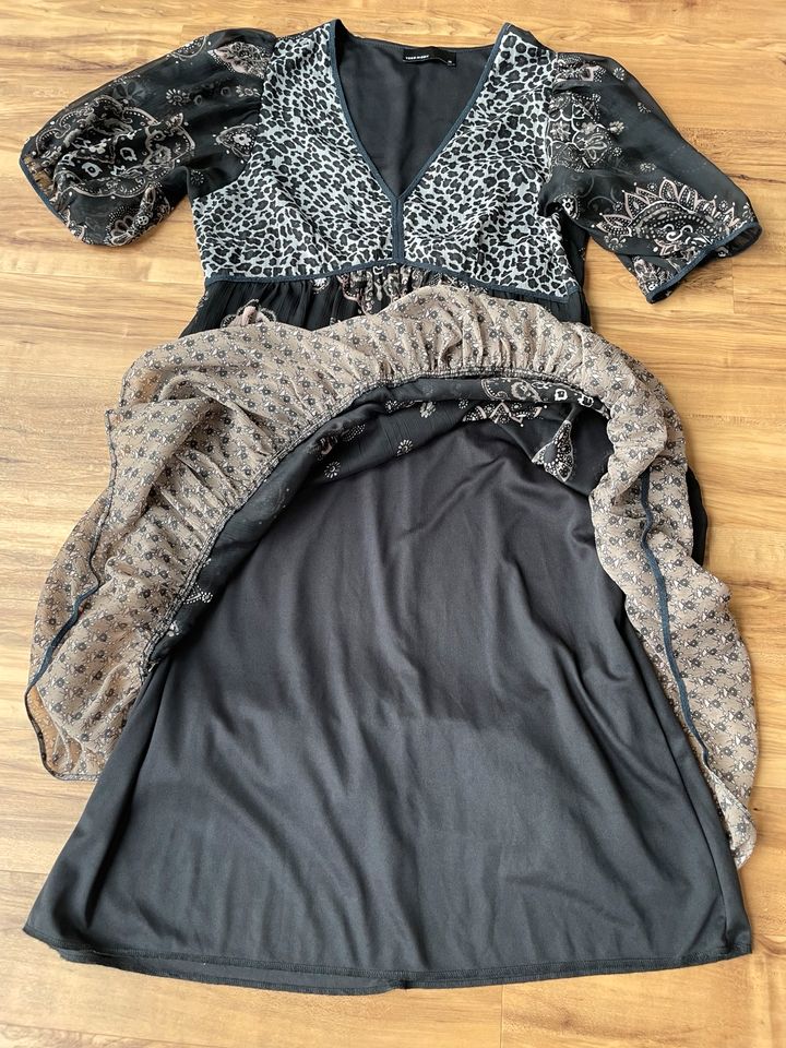 Kleid Sommerkleid vero Moda Damen schwarz Muster Gr 40 in Cadolzburg