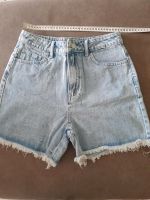 Denim-Short/Jeansshorts mit hohem Bund und ausgefranstem Saum Nordrhein-Westfalen - Harsewinkel Vorschau