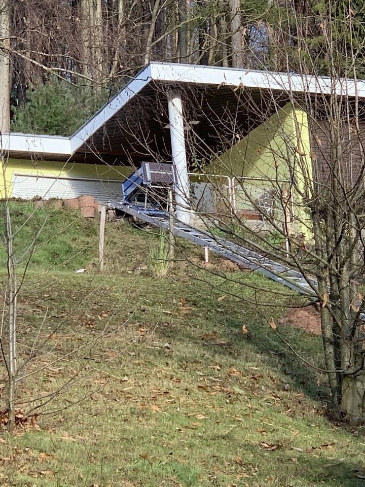 Hanglift Hangaufzug Kronberg Taunus Montage Festeinbau montieren in Hirzenhain