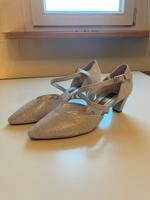 Pumps / Ballschuhe / Absatz silber Gabor Nordrhein-Westfalen - Burscheid Vorschau