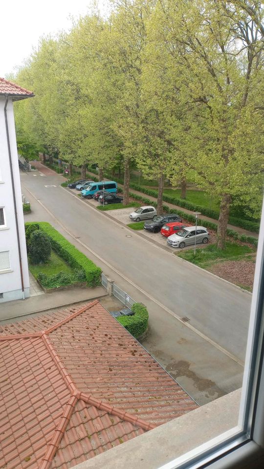 Helle, Freundliche möblierte 2-Zimmer Wohnung in Kornwestheim in Kornwestheim