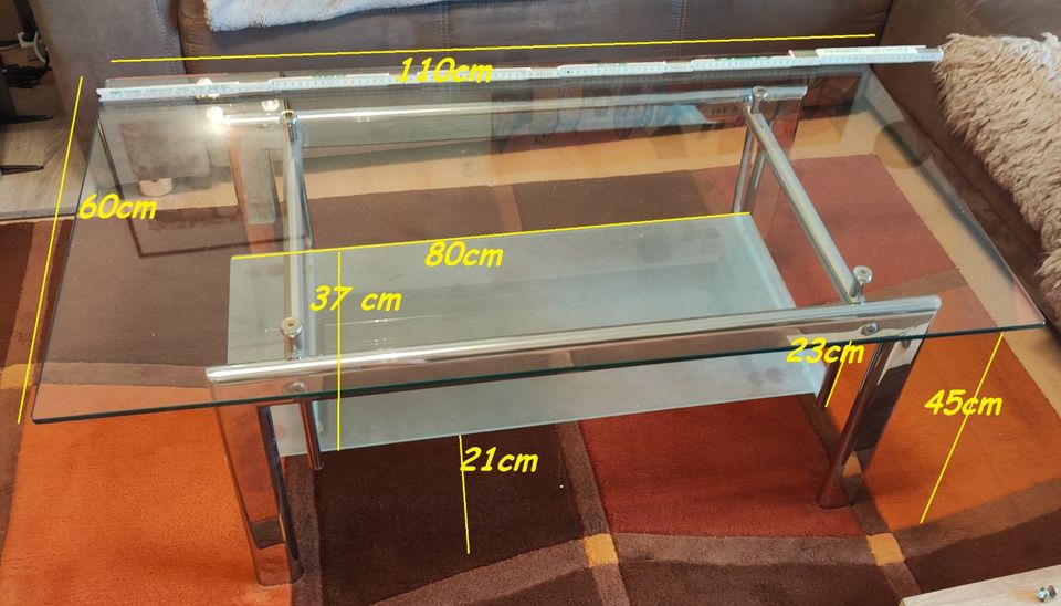 Couchtisch mit Glasplatten in Leipzig