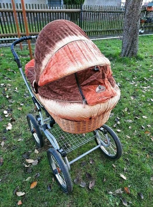 Kinderwagen in Penig