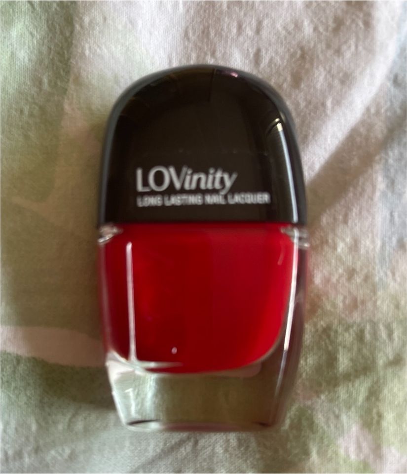 L.O.V Nagellack 160 Remarkable Red in Frankfurt am Main