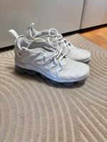 Nike Air Vapormax Plus Damen Sachsen - Neukirchen/Erzgeb Vorschau