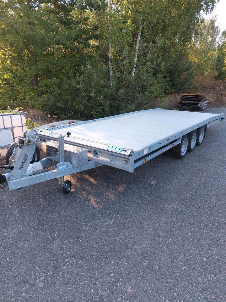 Anhänger MIETEN VERMIETUNG Autotransporter 3,5tXXL Tridem Trailer in Kahla