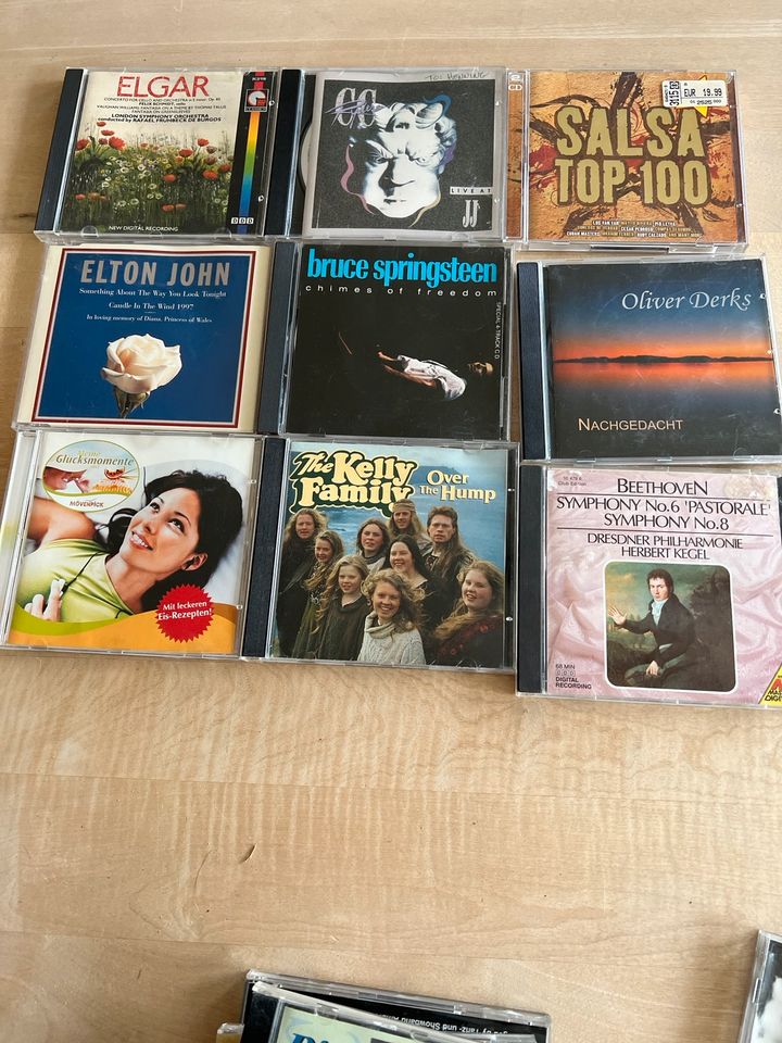 9 verschiedene CDs auch einzeln zu verkaufen in Bamberg