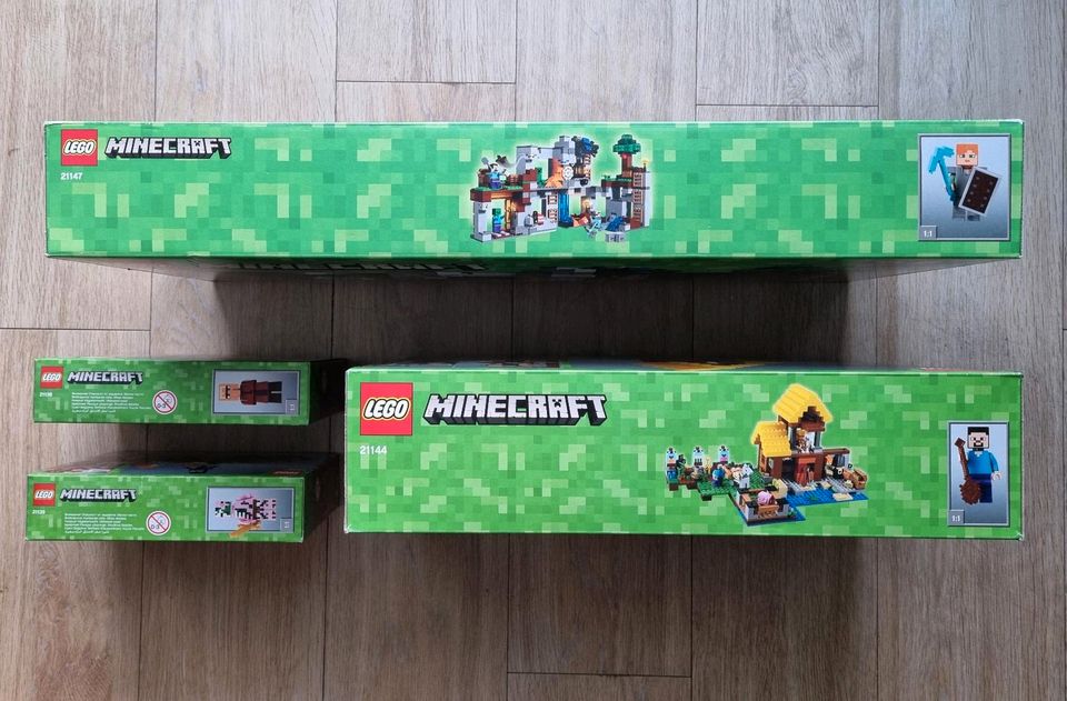 LEGO Minecraft Sets 21138 + 21139 + 21144 + 21147 NEU & OVP in Lübeck