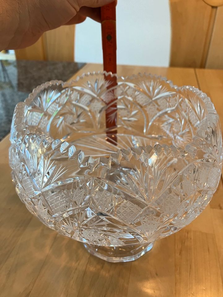 schöne massive Kristall Schüssel Obstschüssel Bonbon Etagere in Schwalmstadt