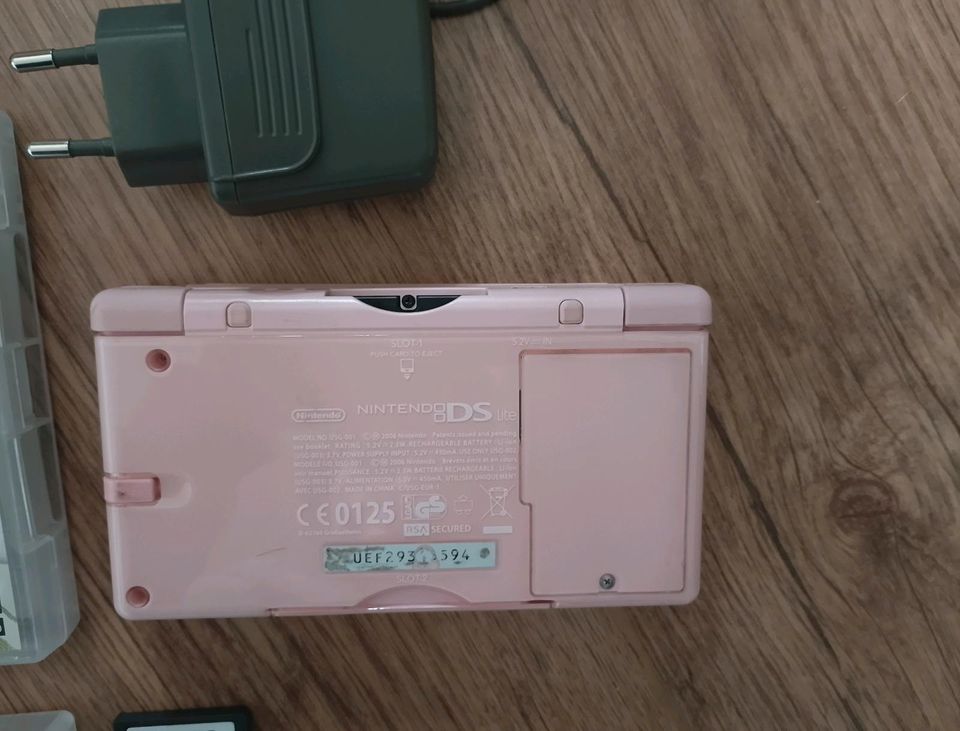 3 Sets Nintendo DS Lite mit Spiele weiß rosa schwarz in Schwelm
