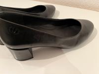 Pumps von Gerry Weber, schwarz, Größe 37, nur 1 x getragen Dresden - Äußere Neustadt Vorschau