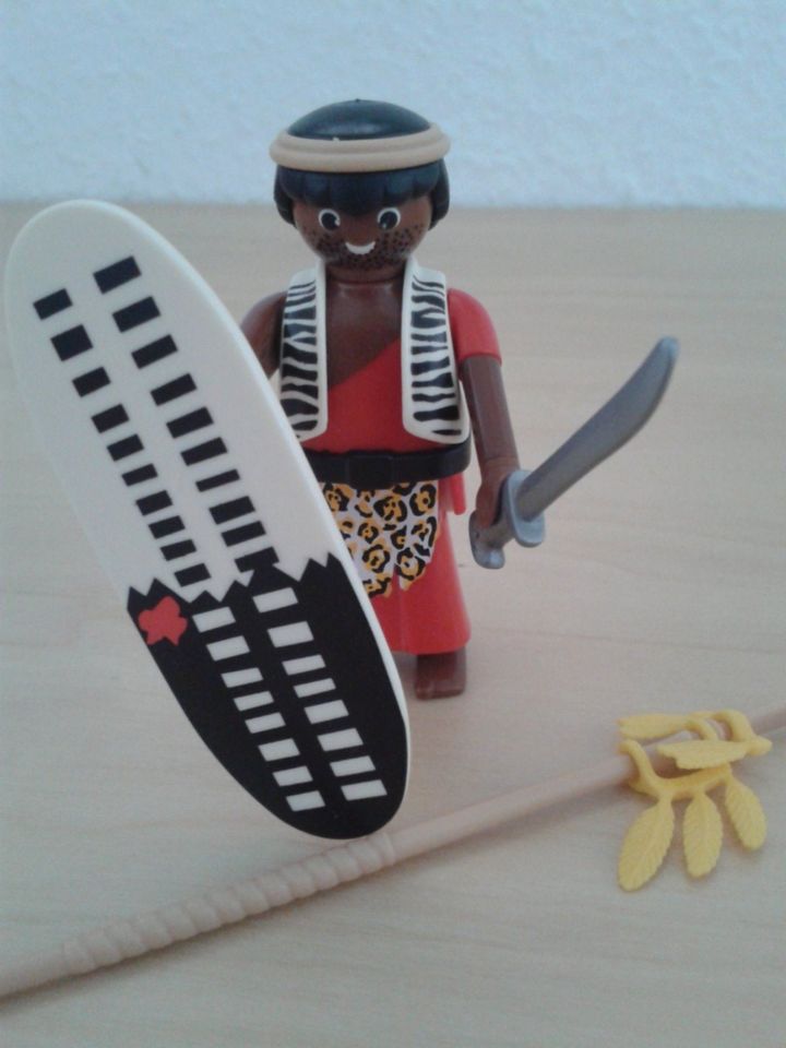 Playmobil Special 4685 Massai Krieger Afrika Speer Schild wie neu in Köln -  Bickendorf | Playmobil günstig kaufen, gebraucht oder neu | eBay  Kleinanzeigen ist jetzt Kleinanzeigen