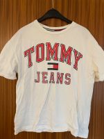 Verkaufe weißes Tommy Hilfiger T-Shirt Niedersachsen - Harsefeld Vorschau