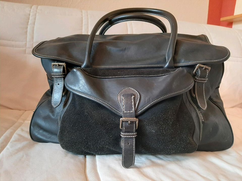 Esprit Weekender Leder Tasche in Berlin