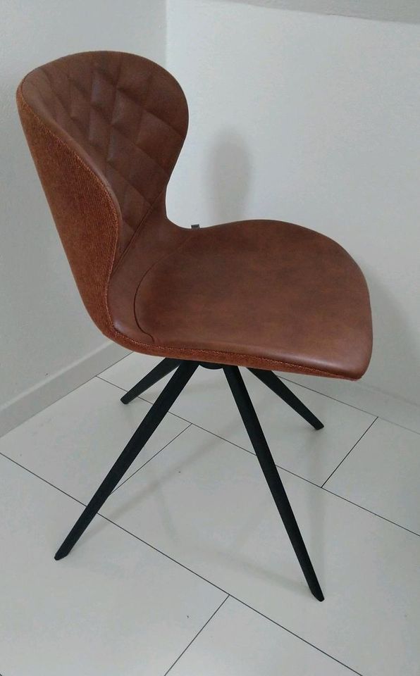 2 hochwertige Stühle, Stuhl, Esszimmerstuhl, Material Mix, braun in Gersthofen