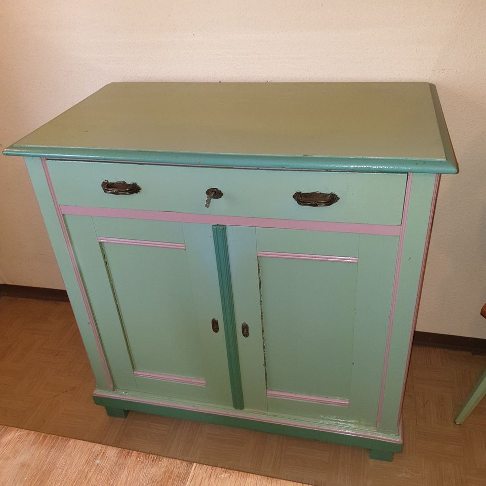 Vintage Eßzimmer Gründerzeit Tisch Kommode 4 Stühle 450€* in Eppingen