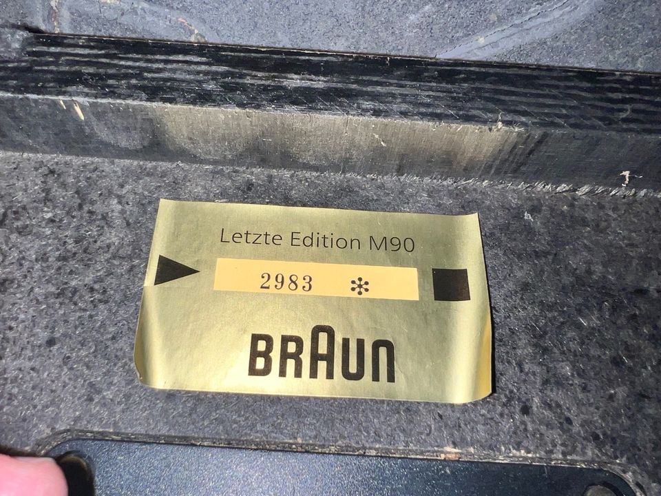 Braun boxen 2x guter Zustand Edition Modell in Tornesch