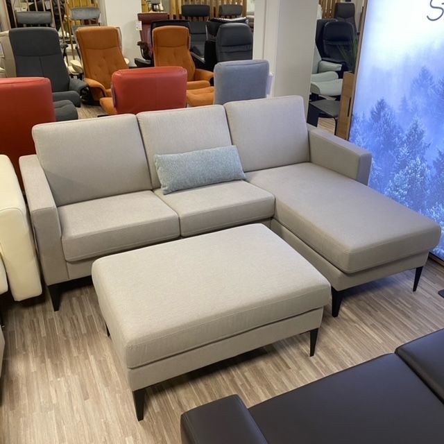 IMG Sofa mit Longchair und Hocker Stoff Ultra Stone Metallfuß in Kaiserslautern