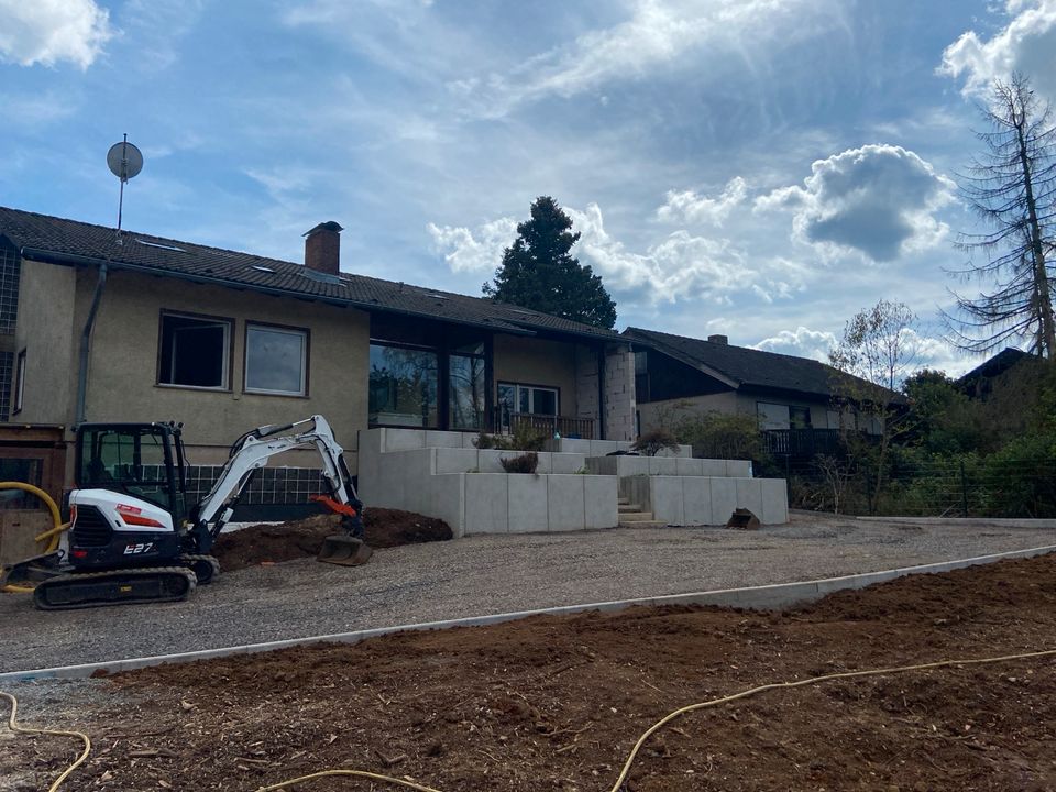 Bagger Arbeit , Pflaster Arbeit , Gartenbau,Terrasse Bau in Fulda