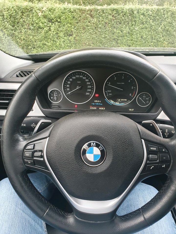 BMW 320d Efficient Dynamics in Frankfurt am Main