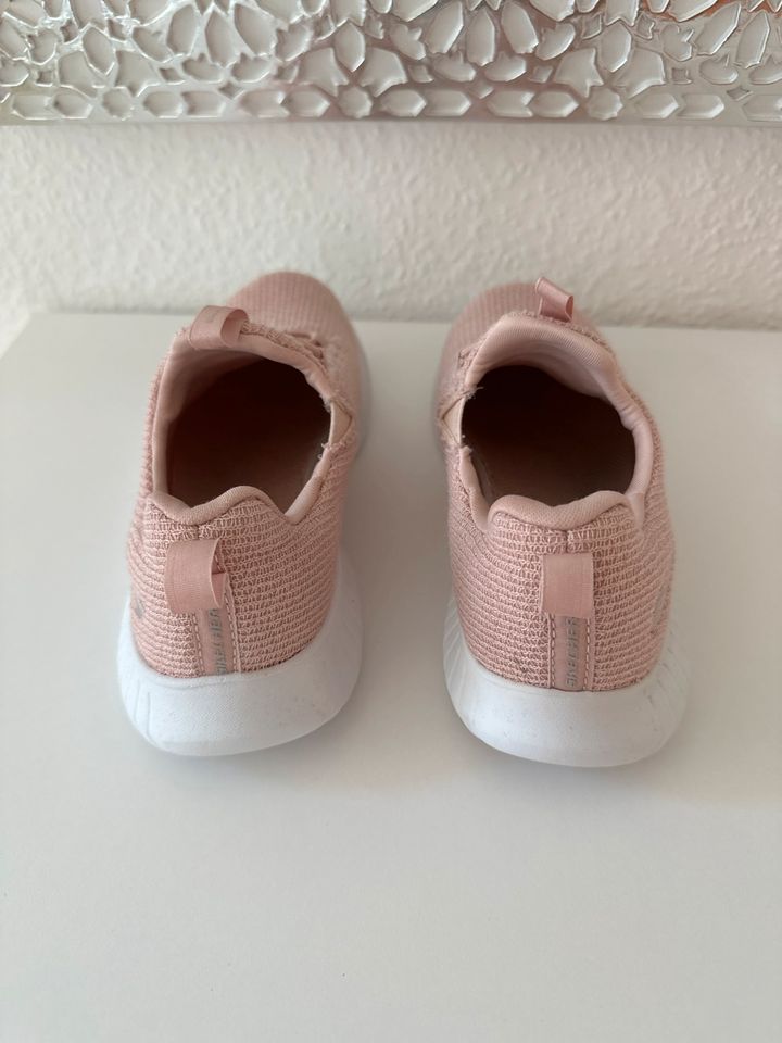 Sneaker für Mädchen Gr. 31 in Hünstetten