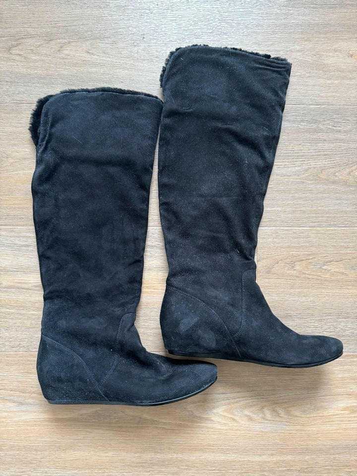 Wildlederstiefel schwarz von Navyboot Größe 39 in Bochum