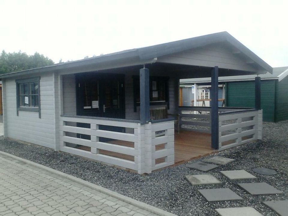 70mm Gartenhaus HUGO-55 5,0x5,0m+3m-Terrasse-Veranda. Mit Isoglas in Wietmarschen
