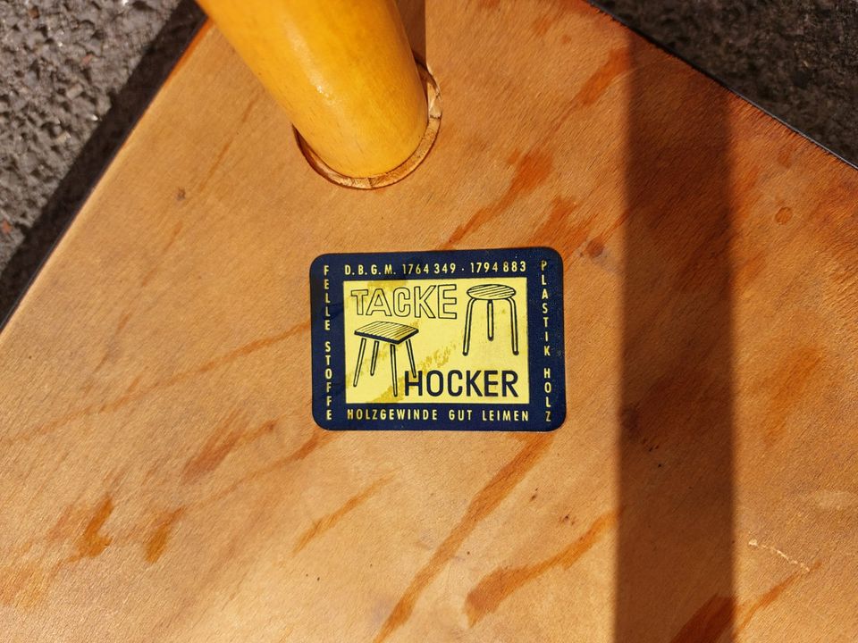 Alter Hocker Holz und Bezug 50iger Jahre Deko Original der Zeit in Herne