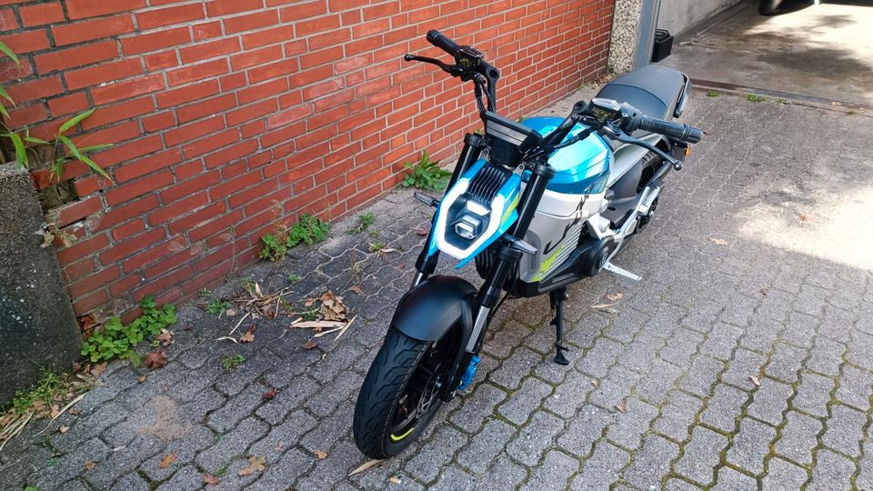 Tromox Ukko S Elektro Motorrad Moped mit 16 Monaten Garantie in Tangstedt 