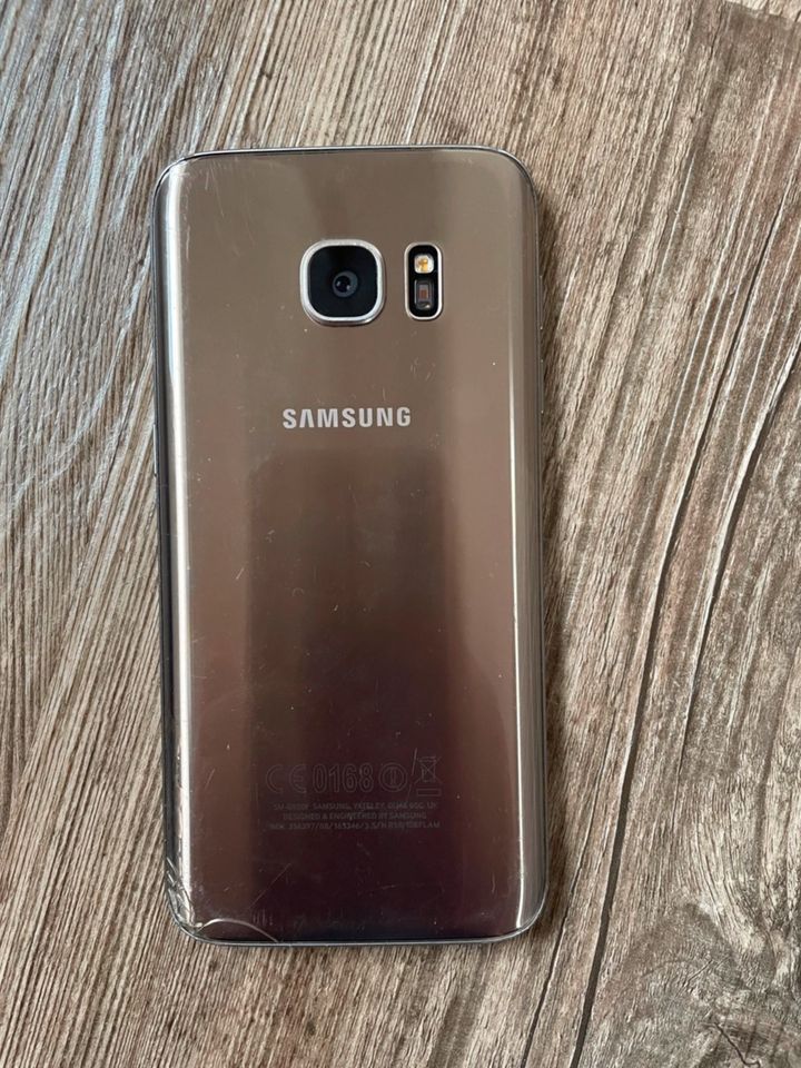 Samsung Galaxy S7, Gold Platinum in Kettershausen