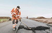 Mitarbeiter / Mitarbeiterinnen für die Asphaltkolonne (m/w/d) Kiel - Wellsee-Kronsburg-Rönne Vorschau