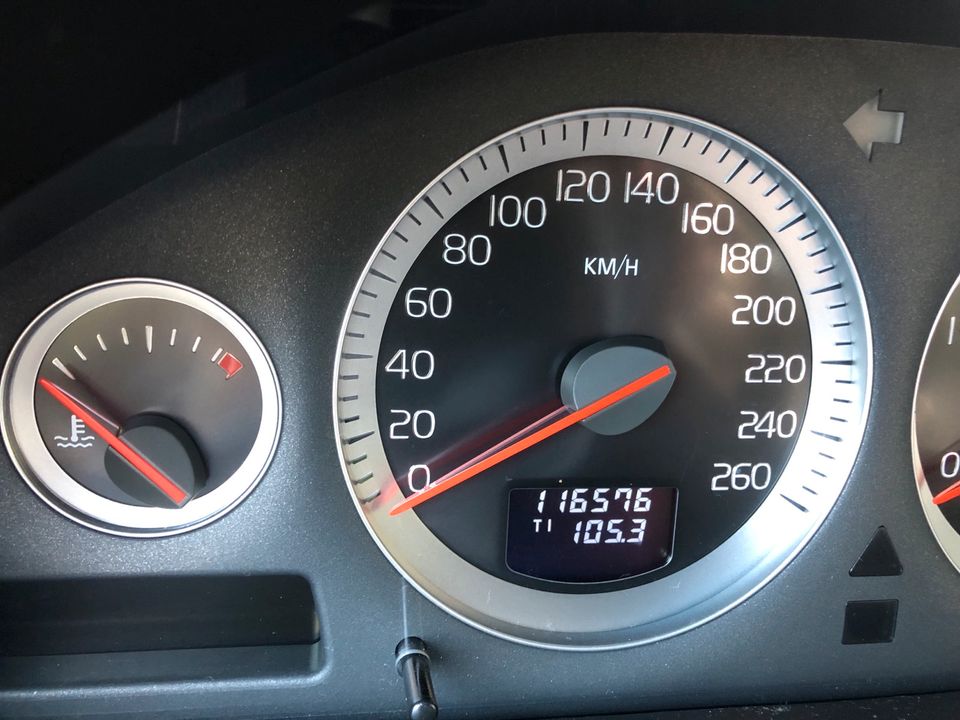 Volvo XC90 116.000 km in Lage