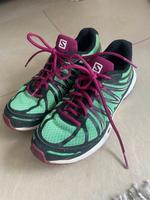 Salomon X Tour Laufschuhe Outdoor 40 2/3 grün Bayern - Taufkirchen München Vorschau