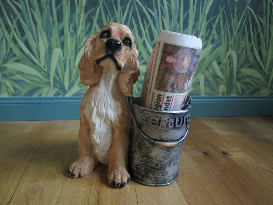 Hund Deko Figur mit Eimer für Zeitung, NEU, 35 cm