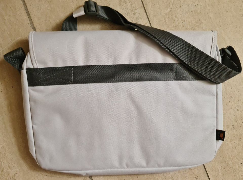 Weiße Notebook-Tasche in Ostrach