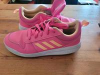 Addidas Hallen-Sportschuhe, Gr. 37 Bayern - Schrobenhausen Vorschau