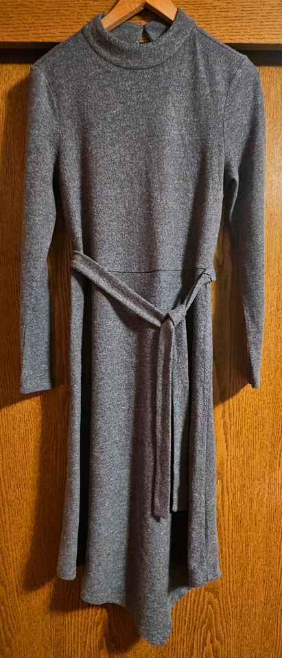 ESPRIT Damen Winter Kleid grau Gr. L fast neu in Regensburg