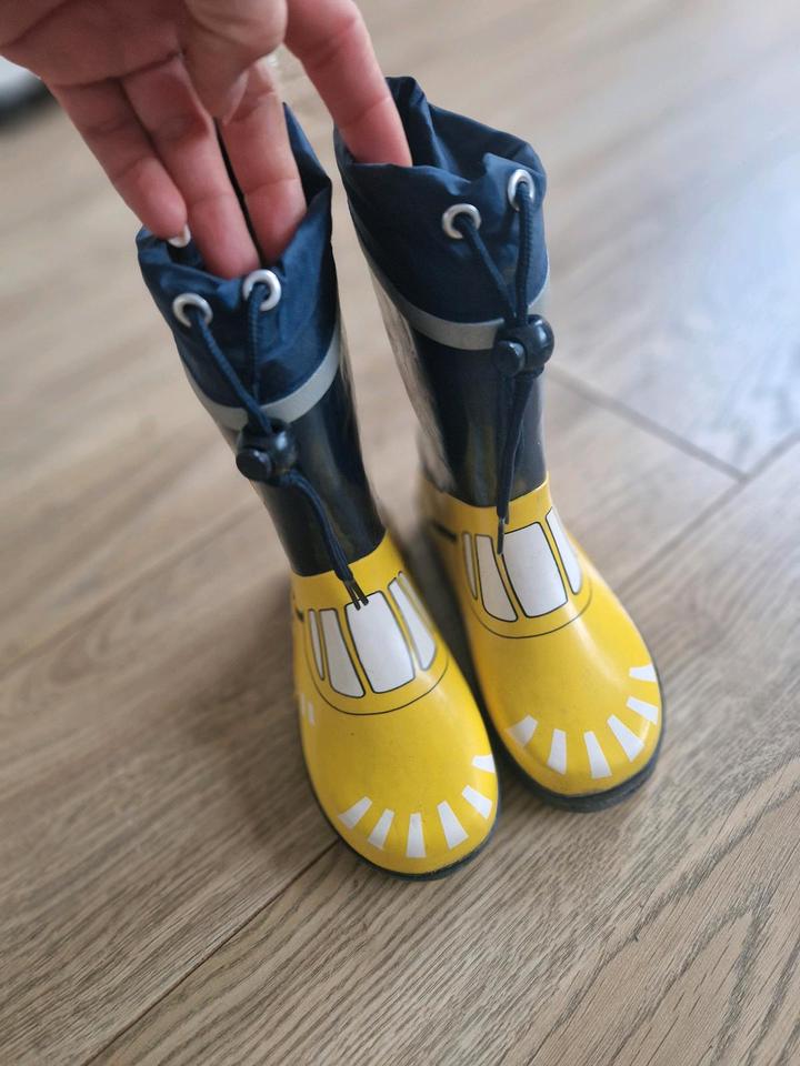 Bagger 28 Gummistiefel ungefüttert Frühling ernstings Family in Krefeld