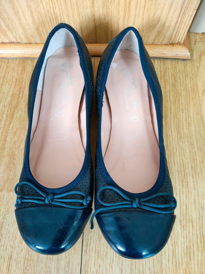 Leder blaue Ballerinas Schuhe gr. 37 Neu in Bielefeld